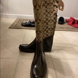 Coach rain boots size 5
